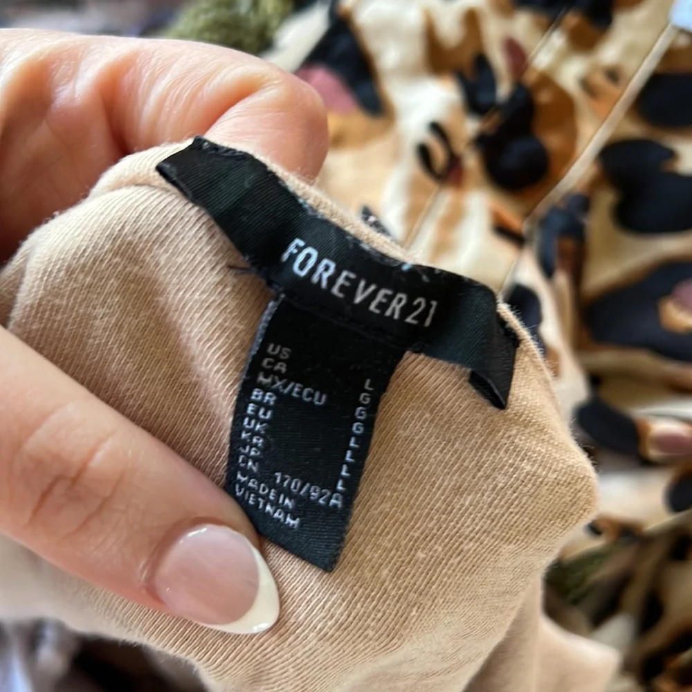 Tan Top - Size L - Picture 5 of 5